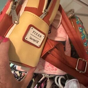 Ratatouille Lounge fly back pack